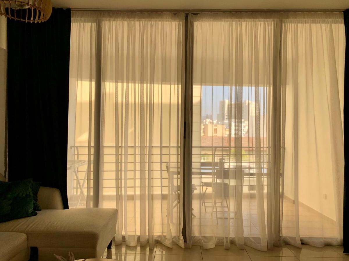 Lazuli City Center Ap 42 Larnaca Dış mekan fotoğraf